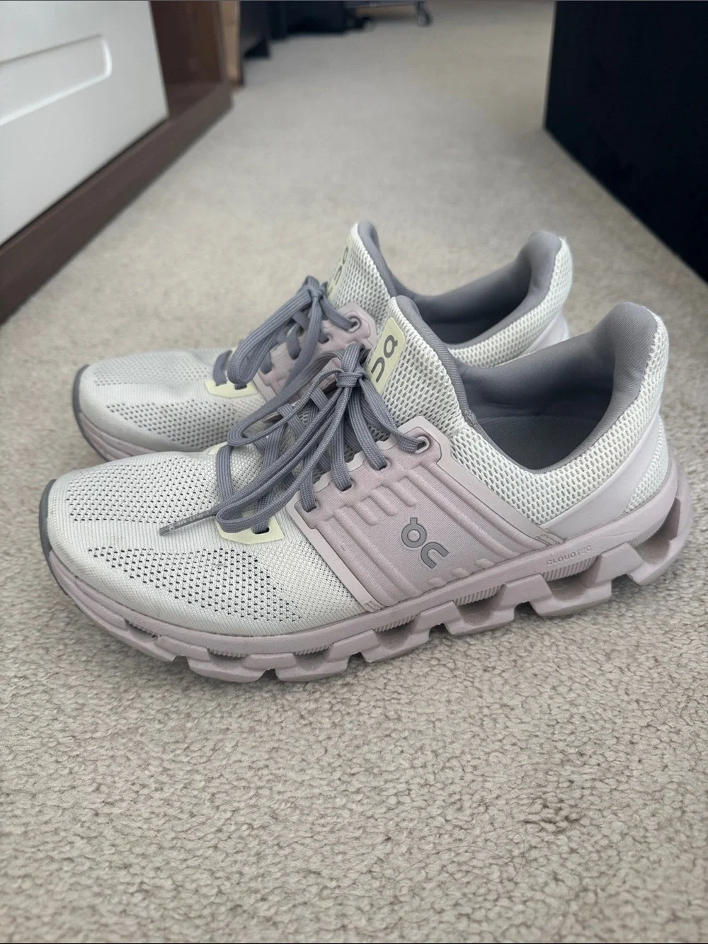 ON Cloud Swift Running Women's Cloud Running Shoes in Light Gray and Pale Purple